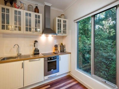 4 Anzac Road, Mount Macedon