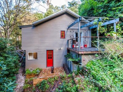 4 Anzac Road, Mount Macedon