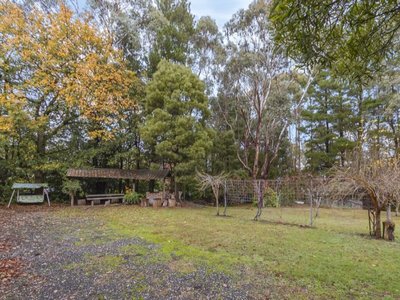 17 Ryans Parade, Mount Macedon