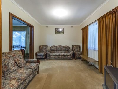 17 Ryans Parade, Mount Macedon