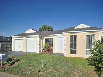 10 Hadley Circle, Narre Warren South