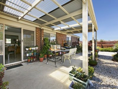 15 Angel Close, Narre Warren South
