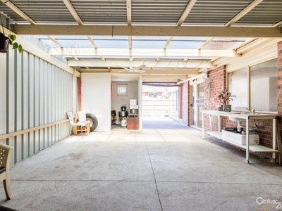 30 Bateman Grove, Hampton Park