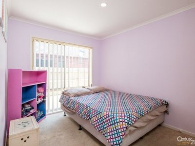 30 Bateman Grove, Hampton Park