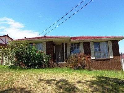 9 Prospect Hill Crescent, Dandenong North