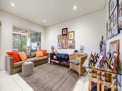 10 Tegans Close, Hallam