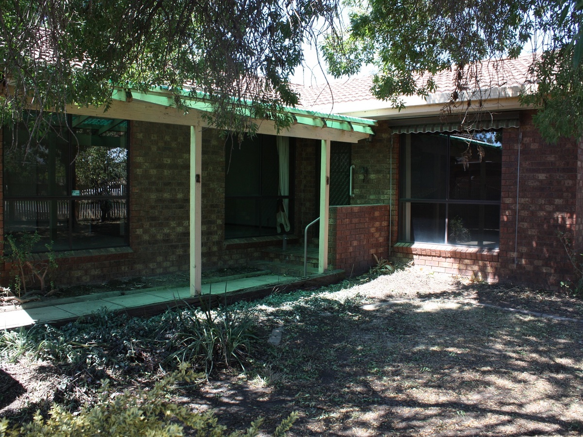 24 Commercial Road, Benalla