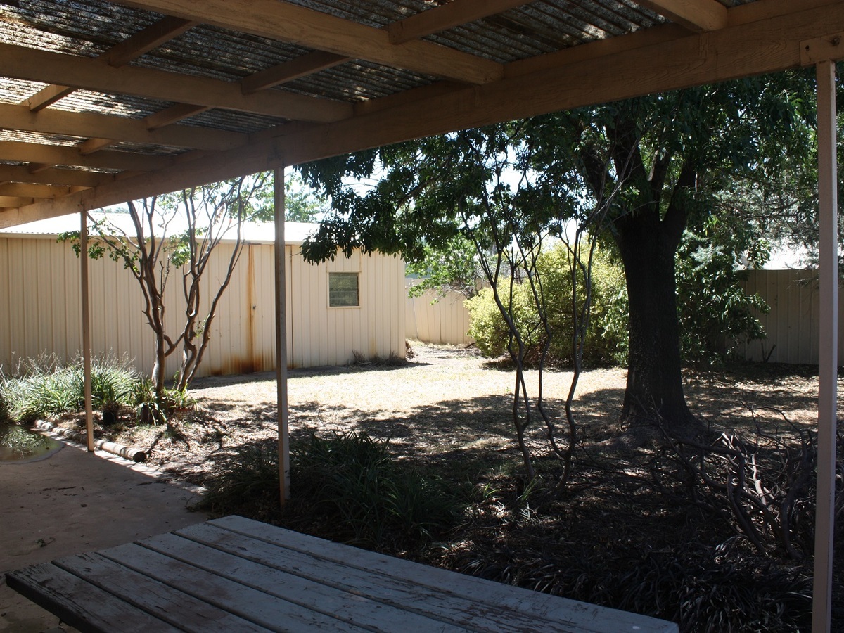 24 Commercial Road, Benalla