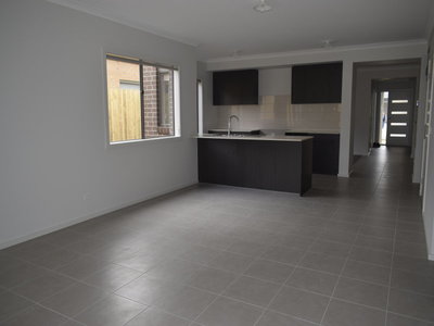 3 Fairlane Court, Cranbourne East
