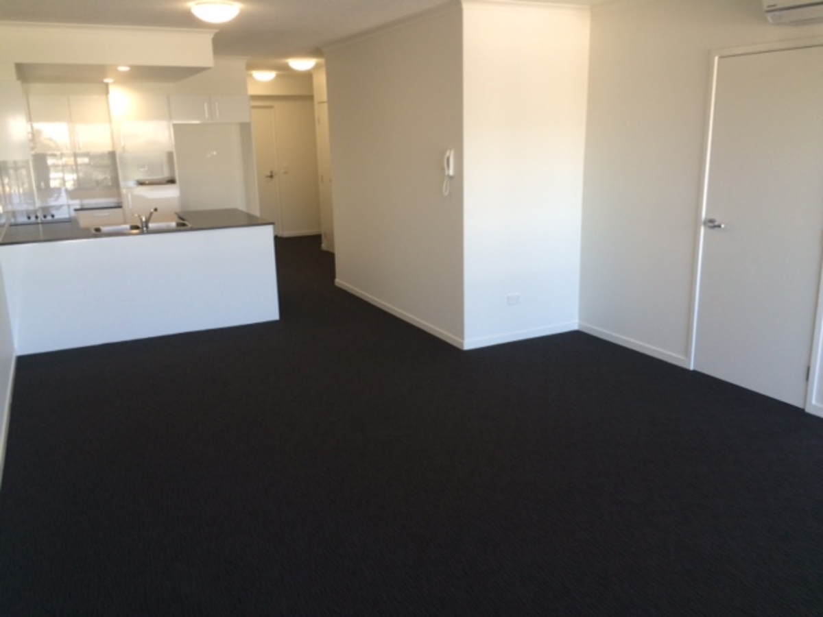 19 / 109 ` Stoneleigh St , Lutwyche