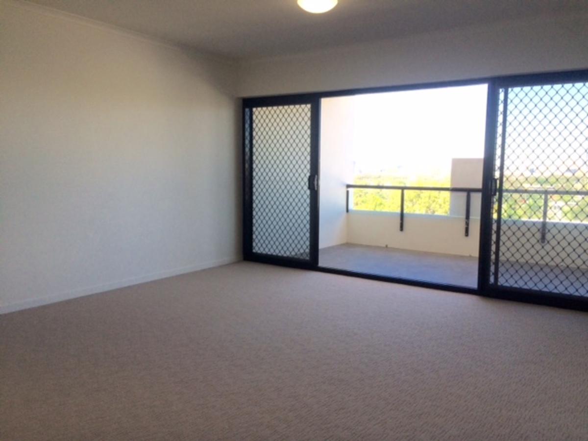 19 / 109 ` Stoneleigh St , Lutwyche