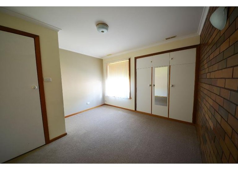 2 / 2 Croskell Street, Portland