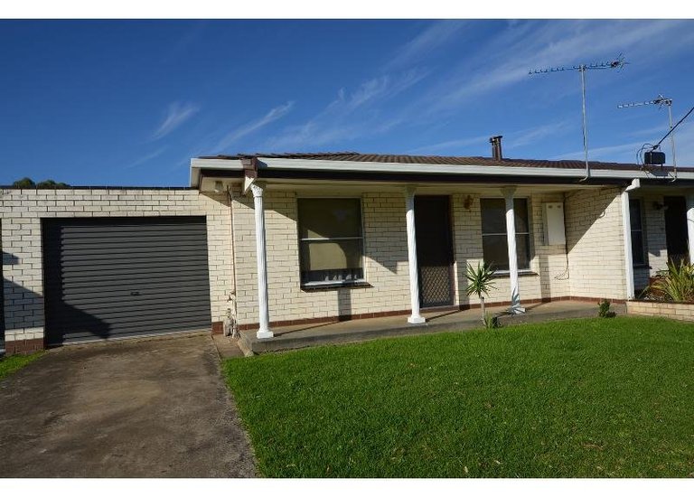 2 / 2 Croskell Street, Portland