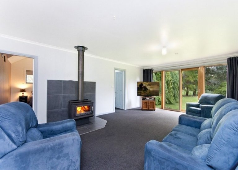 8729 Princes Highway, Portland