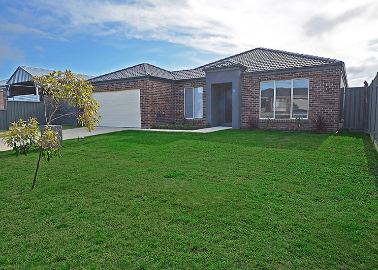 14 Madeira Close, Portland