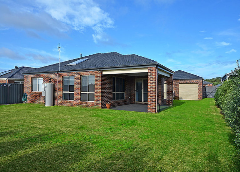 14 Madeira Close, Portland