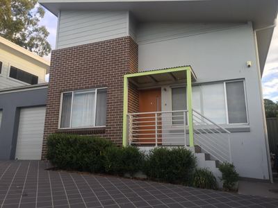 1 / 20D Lower Mount St, Wentworthville