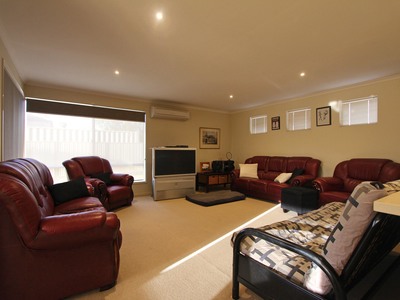 32 Playne Street, Heathcote