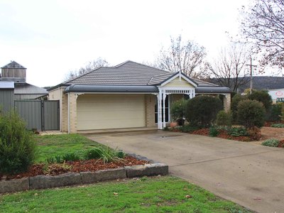 32 Playne Street, Heathcote