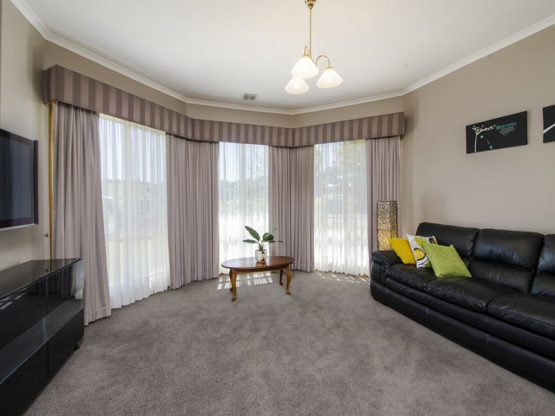 14 St Martins Drive, Mount Gambier