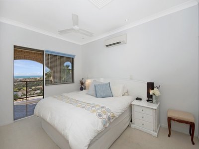 4 Stirling Drive, Castle Hill