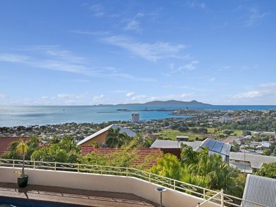 4 Stirling Drive, Castle Hill