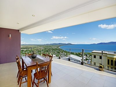 5 The Point, Castle Hill