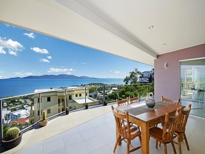 5 The Point, Castle Hill