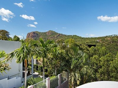 5 The Point, Castle Hill