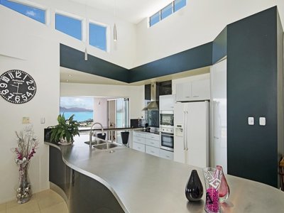 5 The Point, Castle Hill