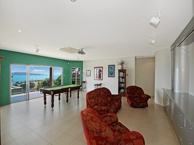 5 The Point, Castle Hill