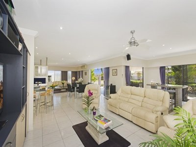 182 River Park Drive, Annandale