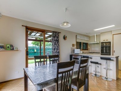 4 Sarah Place, Hampton Park