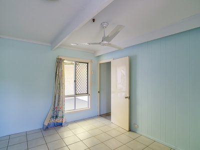 8 DONALDSON ROAD, Booral