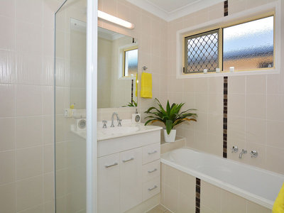 50 EARL SAINT VINCENT CIRCUIT, Eli Waters