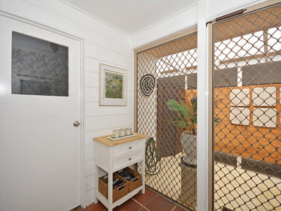 4 / 272 Torquay Terrace , Torquay