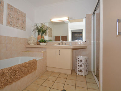 4 / 272 Torquay Terrace , Torquay