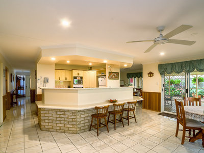 8 Faye Avenue, Scarness