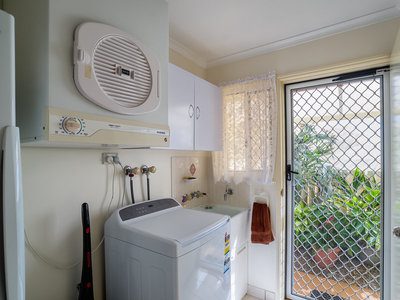 8 Faye Avenue, Scarness