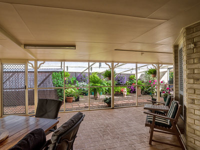 8 Faye Avenue, Scarness