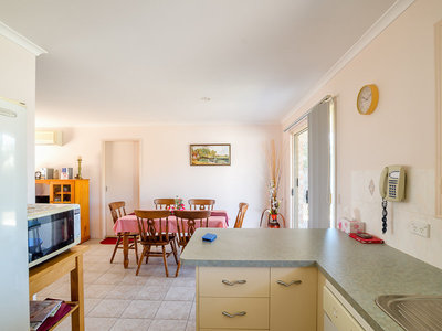 5 KIRTON ROAD, Point Vernon