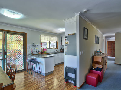14-16 ORCHID AVE, Urangan