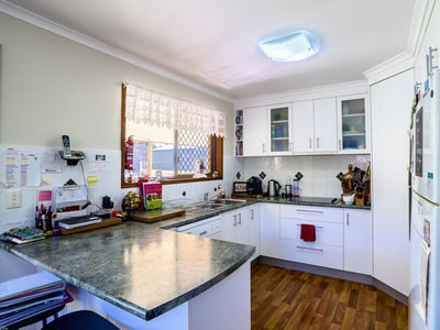 14-16 ORCHID AVE, Urangan