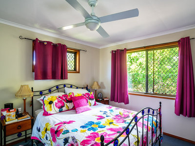 14-16 ORCHID AVE, Urangan