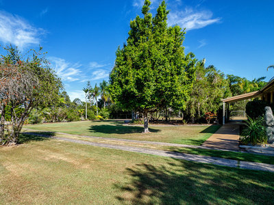 14-16 ORCHID AVE, Urangan