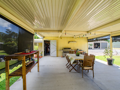 14-16 ORCHID AVE, Urangan