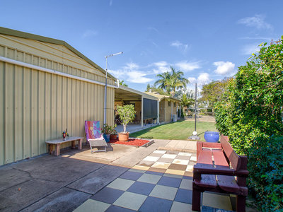 14-16 ORCHID AVE, Urangan
