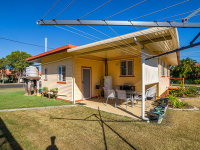 12 HANSEN STREET, Urangan