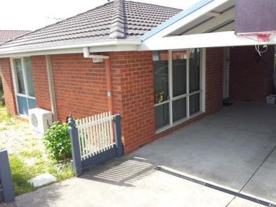 39 Edeys Run, Hampton Park