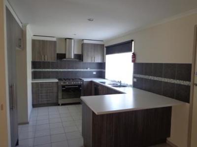 39 Edeys Run, Hampton Park